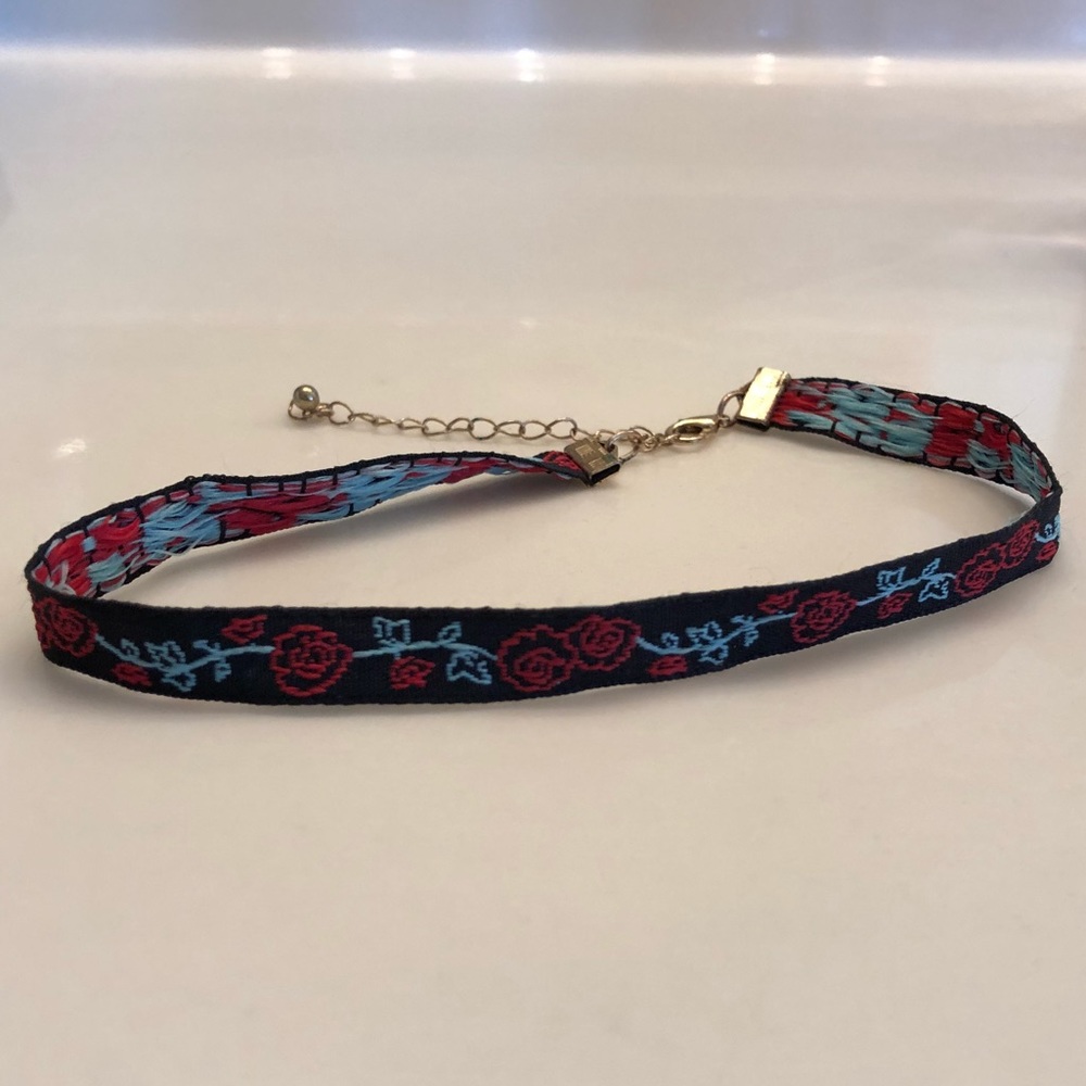 Rose and vine choker